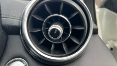 MG Hs 1.5 T-GDI Exclusive 5dr DCT Petrol Hatchback